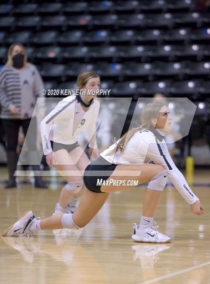 Thumbnail 1 in Midlothian vs Forney Playoff 5A Bi-District photogallery.