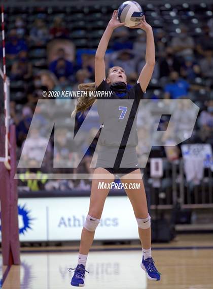 Thumbnail 2 in Midlothian vs Forney Playoff 5A Bi-District photogallery.