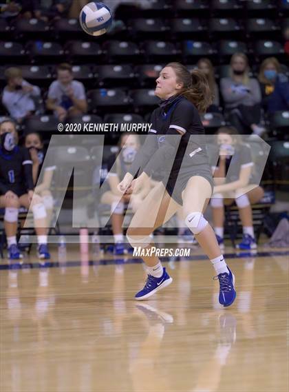 Thumbnail 3 in Midlothian vs Forney Playoff 5A Bi-District photogallery.