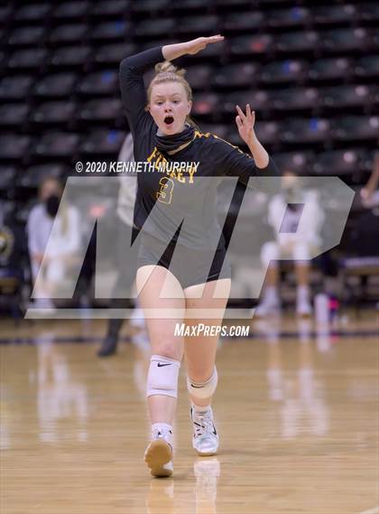 Thumbnail 3 in Midlothian vs Forney Playoff 5A Bi-District photogallery.