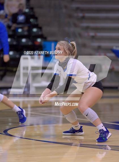 Thumbnail 3 in Midlothian vs Forney Playoff 5A Bi-District photogallery.