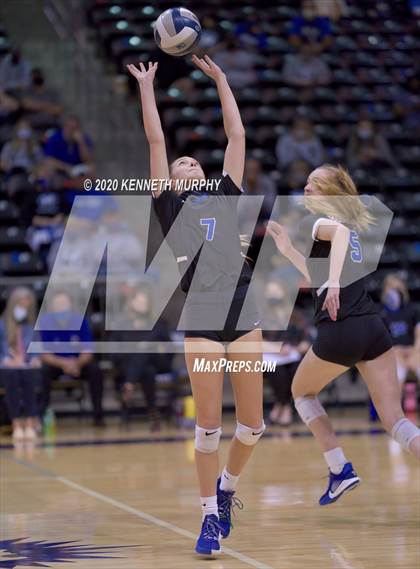 Thumbnail 2 in Midlothian vs Forney Playoff 5A Bi-District photogallery.