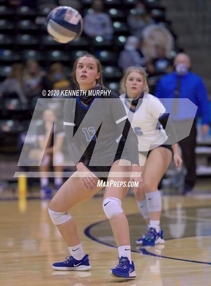 Thumbnail 3 in Midlothian vs Forney Playoff 5A Bi-District photogallery.