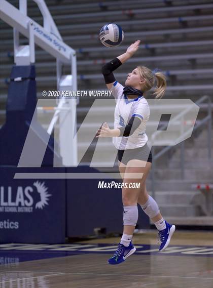 Thumbnail 2 in Midlothian vs Forney Playoff 5A Bi-District photogallery.