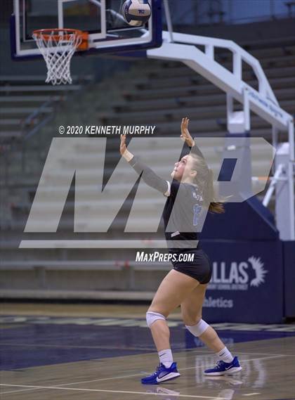 Thumbnail 2 in Midlothian vs Forney Playoff 5A Bi-District photogallery.