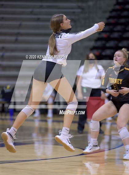 Thumbnail 3 in Midlothian vs Forney Playoff 5A Bi-District photogallery.