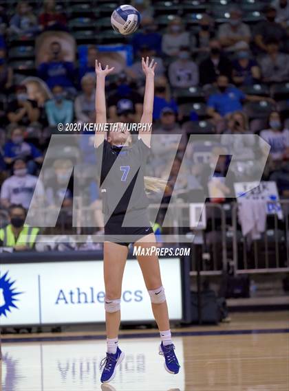 Thumbnail 1 in Midlothian vs Forney Playoff 5A Bi-District photogallery.