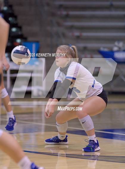 Thumbnail 1 in Midlothian vs Forney Playoff 5A Bi-District photogallery.
