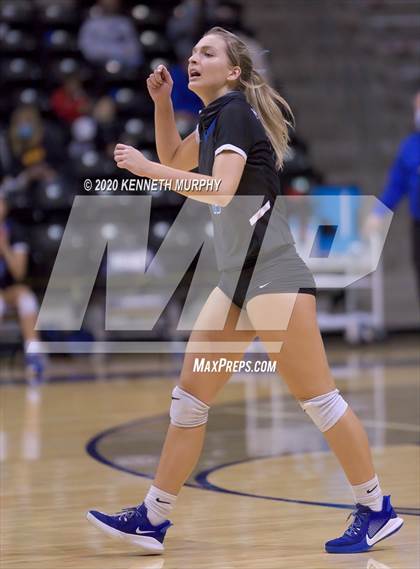 Thumbnail 2 in Midlothian vs Forney Playoff 5A Bi-District photogallery.