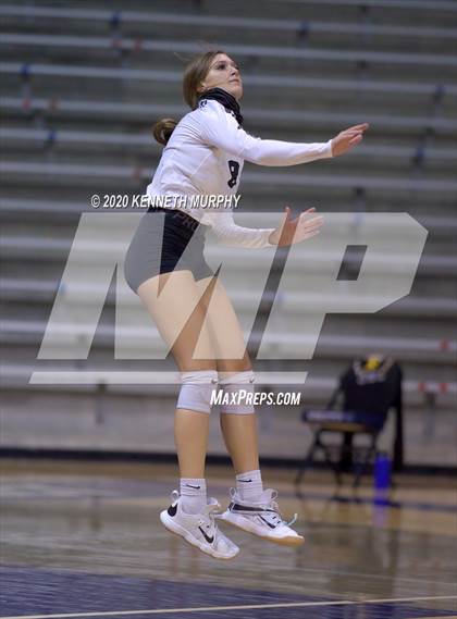 Thumbnail 1 in Midlothian vs Forney Playoff 5A Bi-District photogallery.