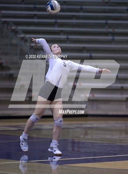 Thumbnail 2 in Midlothian vs Forney Playoff 5A Bi-District photogallery.