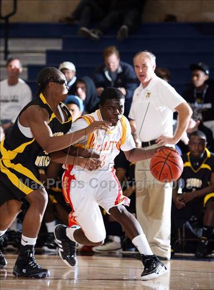 Thumbnail 2 in Taft vs Bishop Montgomery (Mission Prep Christmas Classic)  photogallery.