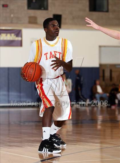Thumbnail 1 in Taft vs Bishop Montgomery (Mission Prep Christmas Classic)  photogallery.