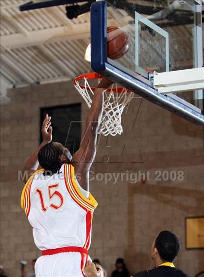 Thumbnail 3 in Taft vs Bishop Montgomery (Mission Prep Christmas Classic)  photogallery.