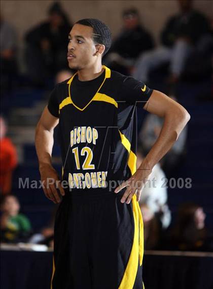 Thumbnail 1 in Taft vs Bishop Montgomery (Mission Prep Christmas Classic)  photogallery.