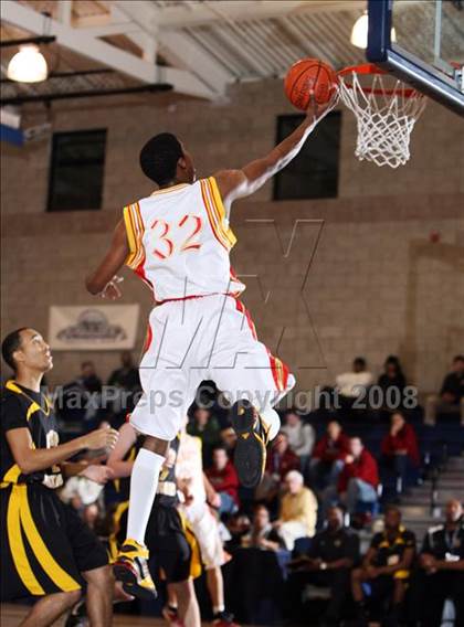 Thumbnail 3 in Taft vs Bishop Montgomery (Mission Prep Christmas Classic)  photogallery.