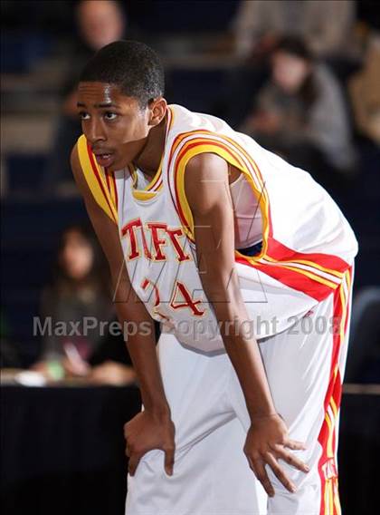 Thumbnail 3 in Taft vs Bishop Montgomery (Mission Prep Christmas Classic)  photogallery.