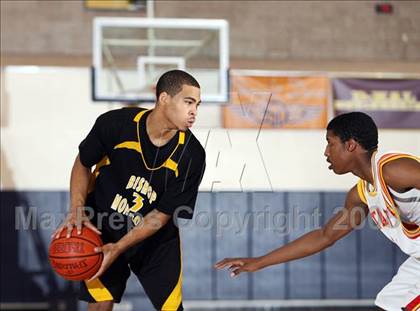 Thumbnail 1 in Taft vs Bishop Montgomery (Mission Prep Christmas Classic)  photogallery.