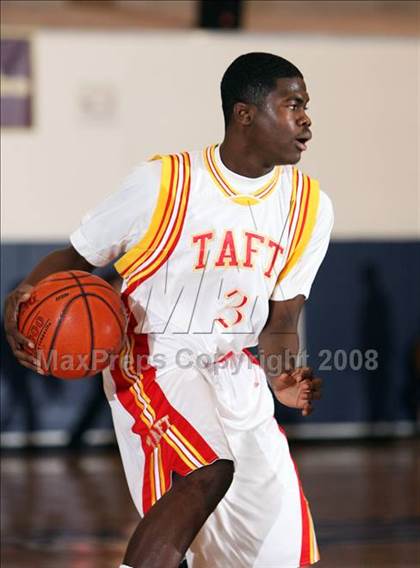 Thumbnail 3 in Taft vs Bishop Montgomery (Mission Prep Christmas Classic)  photogallery.