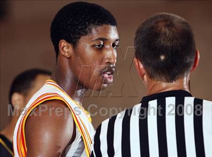 Thumbnail 2 in Taft vs Bishop Montgomery (Mission Prep Christmas Classic)  photogallery.
