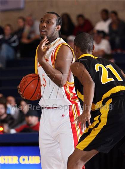 Thumbnail 1 in Taft vs Bishop Montgomery (Mission Prep Christmas Classic)  photogallery.