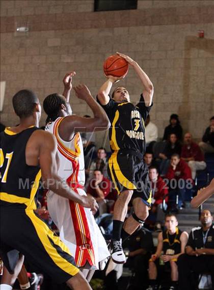 Thumbnail 2 in Taft vs Bishop Montgomery (Mission Prep Christmas Classic)  photogallery.
