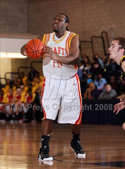 Thumbnail 2 in Taft vs Bishop Montgomery (Mission Prep Christmas Classic)  photogallery.