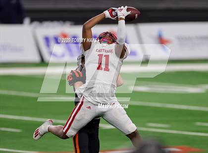 Thumbnail 3 in Carthage vs. Gilmer (UIL 4A Division 2 State Final) photogallery.