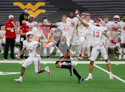 Thumbnail 3 in Carthage vs. Gilmer (UIL 4A Division 2 State Final) photogallery.