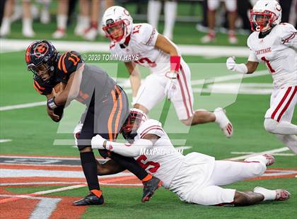 Thumbnail 3 in Carthage vs. Gilmer (UIL 4A Division 2 State Final) photogallery.