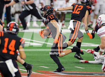 Thumbnail 1 in Carthage vs. Gilmer (UIL 4A Division 2 State Final) photogallery.