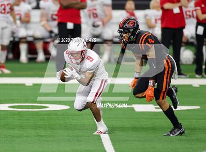 Thumbnail 3 in Carthage vs. Gilmer (UIL 4A Division 2 State Final) photogallery.