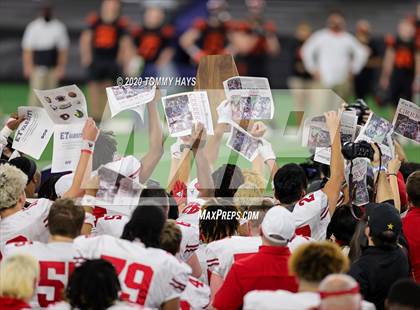 Thumbnail 1 in Carthage vs. Gilmer (UIL 4A Division 2 State Final) photogallery.