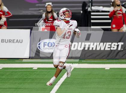 Thumbnail 2 in Carthage vs. Gilmer (UIL 4A Division 2 State Final) photogallery.