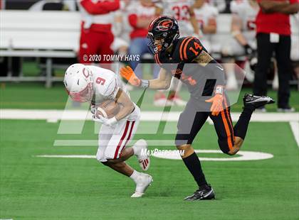 Thumbnail 2 in Carthage vs. Gilmer (UIL 4A Division 2 State Final) photogallery.