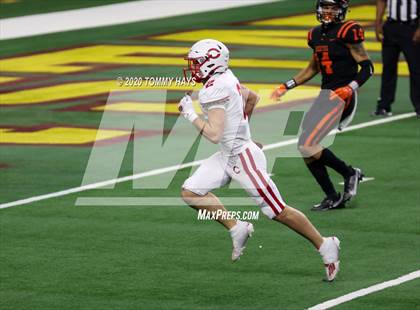 Thumbnail 2 in Carthage vs. Gilmer (UIL 4A Division 2 State Final) photogallery.