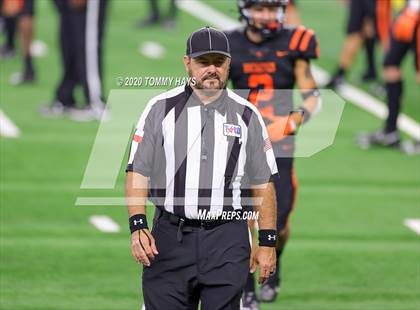 Thumbnail 1 in Carthage vs. Gilmer (UIL 4A Division 2 State Final) photogallery.