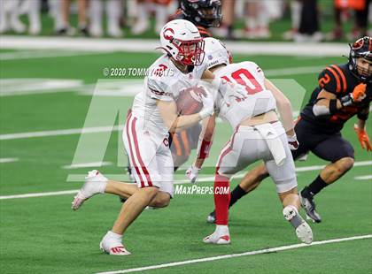 Thumbnail 3 in Carthage vs. Gilmer (UIL 4A Division 2 State Final) photogallery.