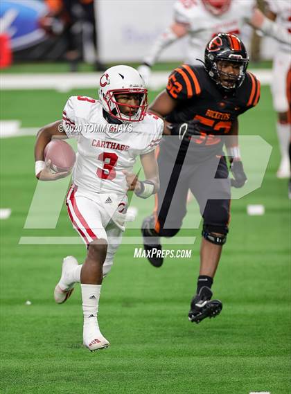 Thumbnail 3 in Carthage vs. Gilmer (UIL 4A Division 2 State Final) photogallery.
