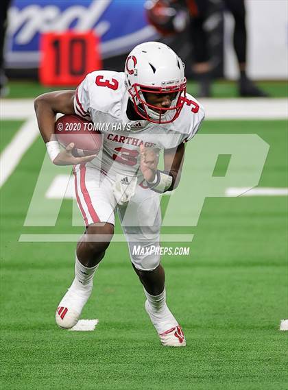 Thumbnail 1 in Carthage vs. Gilmer (UIL 4A Division 2 State Final) photogallery.