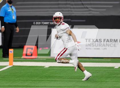 Thumbnail 2 in Carthage vs. Gilmer (UIL 4A Division 2 State Final) photogallery.