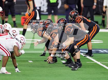 Thumbnail 3 in Carthage vs. Gilmer (UIL 4A Division 2 State Final) photogallery.