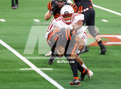 Thumbnail 2 in Carthage vs. Gilmer (UIL 4A Division 2 State Final) photogallery.
