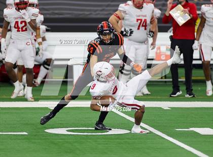 Thumbnail 3 in Carthage vs. Gilmer (UIL 4A Division 2 State Final) photogallery.