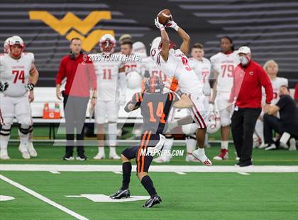 Thumbnail 3 in Carthage vs. Gilmer (UIL 4A Division 2 State Final) photogallery.