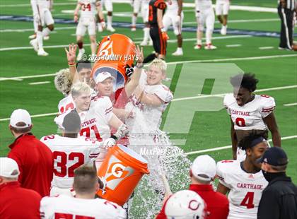 Thumbnail 3 in Carthage vs. Gilmer (UIL 4A Division 2 State Final) photogallery.