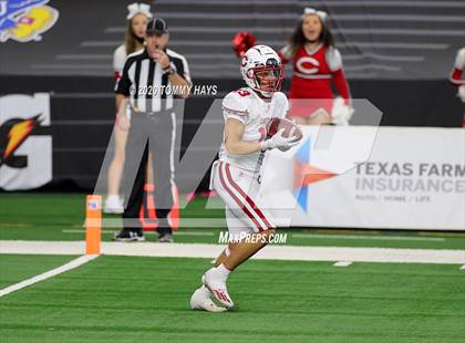 Thumbnail 3 in Carthage vs. Gilmer (UIL 4A Division 2 State Final) photogallery.