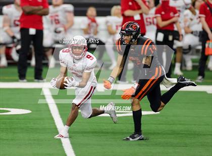 Thumbnail 2 in Carthage vs. Gilmer (UIL 4A Division 2 State Final) photogallery.