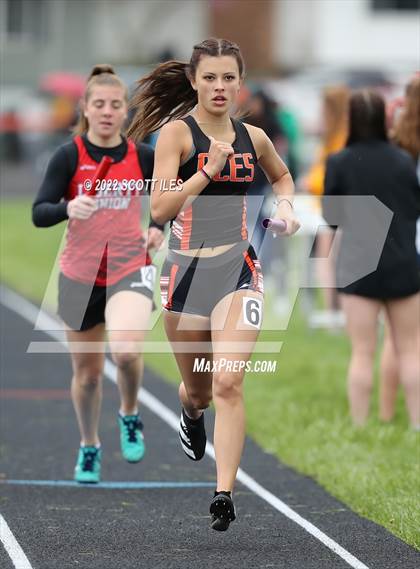Thumbnail 2 in Cole McCafferty (Girls Track) photogallery.