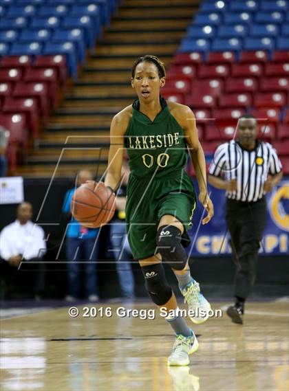 Thumbnail 1 in Sacred Heart Cathedral Preparatory vs Lakeside (CIF State D3 Final) photogallery.